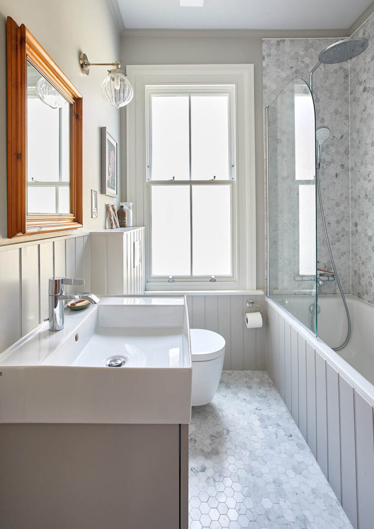 Accoya sash window in a bathroom installed by Sashed