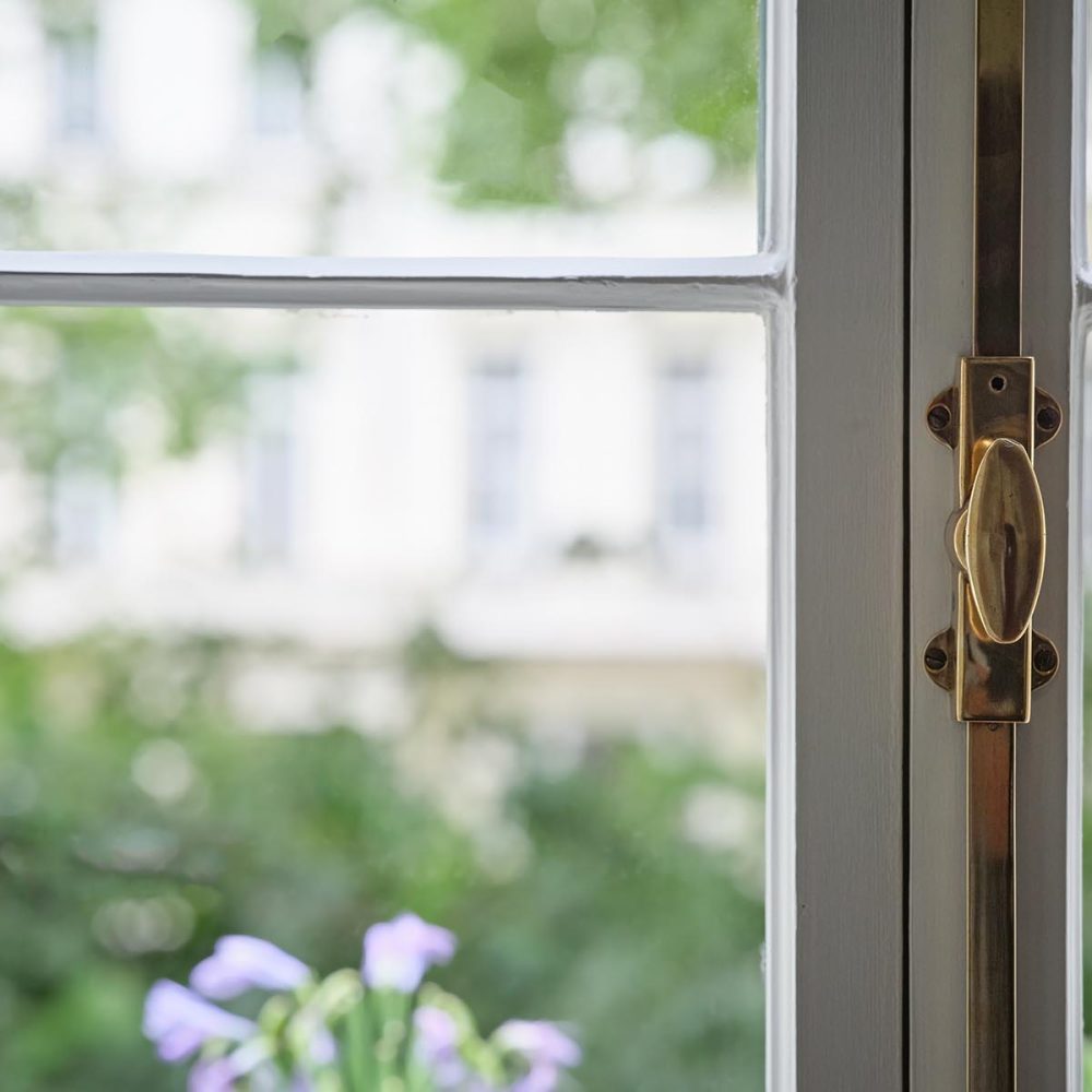 Brass french door open in handle
